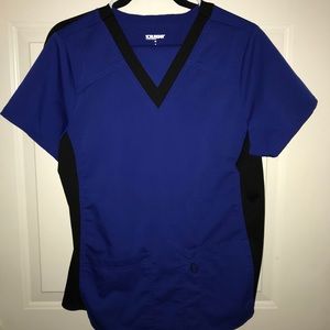 Scrubstar women’s scrubs small